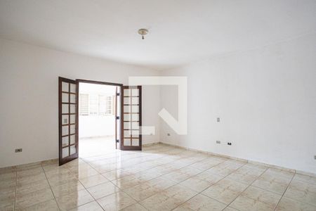 Casa à venda com 223m², 3 quartos e 2 vagasSuíte