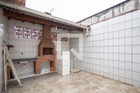 Casa à venda com 223m², 3 quartos e 2 vagasChurrasqueira