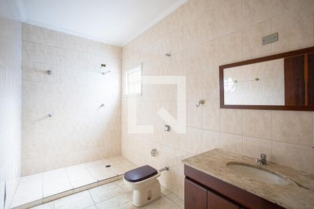 Casa à venda com 223m², 3 quartos e 2 vagasBanheiro 1