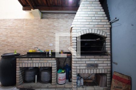 Casa à venda com 180m², 4 quartos e 4 vagas Casa à venda com 180m², 4 quartos e 4 vagasChurrasqueira