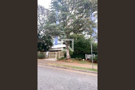 Apartamento para alugar com 132m², 2 quartos e 2 vagasFachada