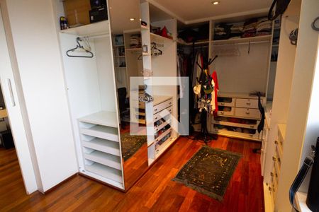 Apartamento para alugar com 260m², 3 quartos e 4 vagasCloset da suíte