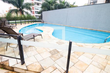 Apartamento para alugar com 260m², 3 quartos e 4 vagasÁrea comum - Piscina