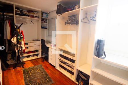 Apartamento para alugar com 260m², 3 quartos e 4 vagasCloset da suíte