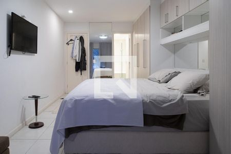 Casa de condomínio à venda com 330m², 4 quartos e 2 vagasSuíte 3