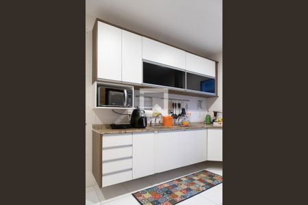 Casa de condomínio à venda com 330m², 4 quartos e 2 vagasCozinha