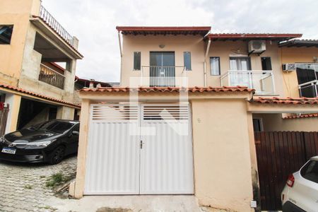 Casa de condomínio para alugar com 80m², 2 quartos e 1 vagaFachada