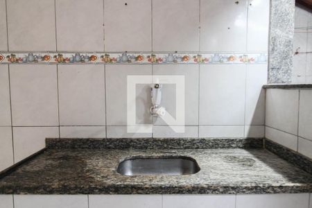 Casa de condomínio para alugar com 80m², 2 quartos e 1 vagaCozinha