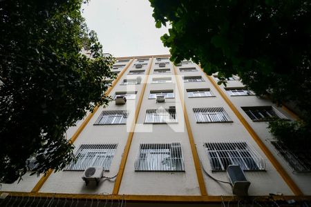 Apartamento à venda com 75m², 2 quartos e sem vagaFachada