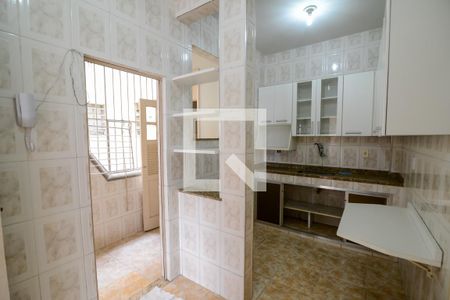 Apartamento à venda com 75m², 2 quartos e sem vagaCozinha