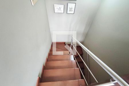 Escada de apartamento à venda com 2 quartos, 101m² em Cambuí, Campinas