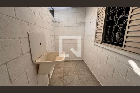 Casa à venda com 468m², 4 quartos e 8 vagasÁrea de Serviço Casa 2