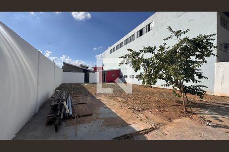 Casa à venda com 468m², 4 quartos e 8 vagasQuintal