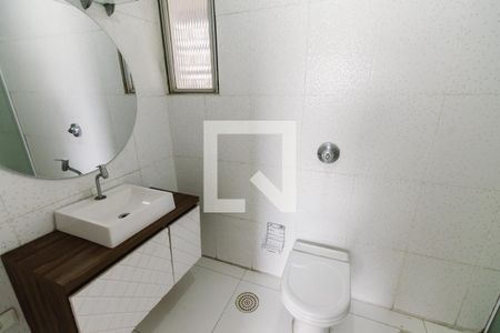 Apartamento para alugar com 100m², 2 quartos e 1 vaga Apartamento para alugar com 100m², 2 quartos e 1 vagaBanheiro