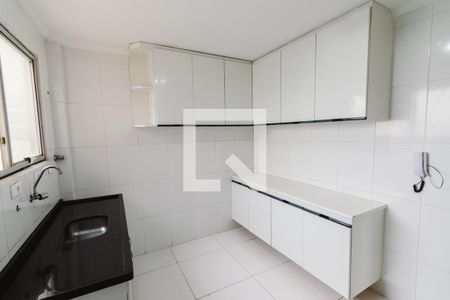 Apartamento para alugar com 100m², 2 quartos e 1 vaga Apartamento para alugar com 100m², 2 quartos e 1 vagaCozinha