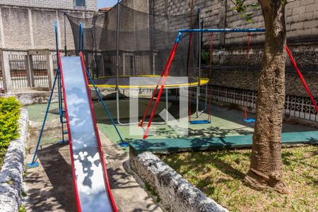 Apartamento para alugar com 100m², 2 quartos e 1 vaga Apartamento para alugar com 100m², 2 quartos e 1 vagaPlayground