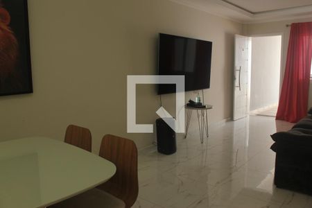 Casa à venda com 133m², 3 quartos e 2 vagasSala