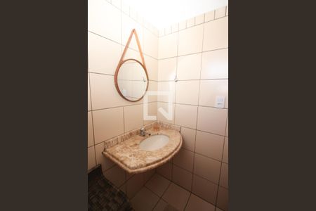 Casa de condomínio à venda com 211m², 3 quartos e 2 vagas Casa de condomínio à venda com 211m², 3 quartos e 2 vagasBanheiro da Suíte 2