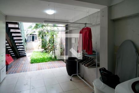 Casa à venda com 150m², 2 quartos e 1 vagaÁrea de Serviço