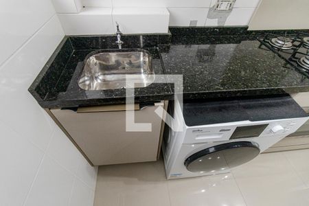 Apartamento para alugar com 50m², 2 quartos e 1 vaga Apartamento para alugar com 50m², 2 quartos e 1 vagaCozinha e Área de Serviço