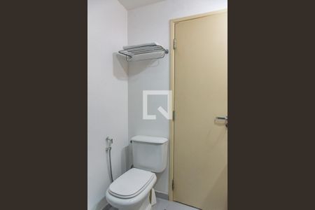 Studio à venda com 30m², 1 quarto e 1 vaga Studio à venda com 30m², 1 quarto e 1 vagaBanheiro