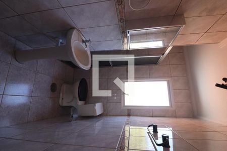 Banheiro de apartamento para alugar com 2 quartos, 49m² em Parque Panamericano, São Paulo