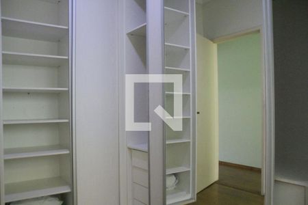 Casa à venda com 150m², 3 quartos e 2 vagasCloset do quarto 2