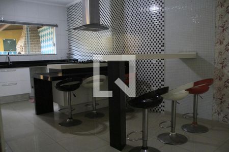 Casa à venda com 150m², 3 quartos e 2 vagasCozinha