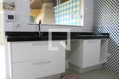 Casa à venda com 150m², 3 quartos e 2 vagasCozinha