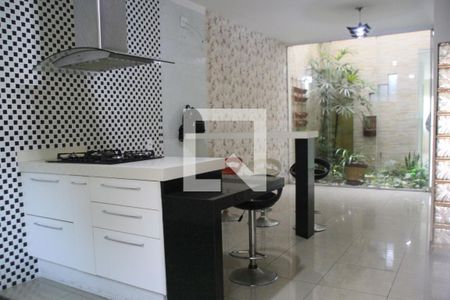 Casa à venda com 150m², 3 quartos e 2 vagasCozinha