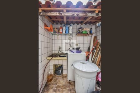Casa à venda com 90m², 2 quartos e 2 vagasLavanderia