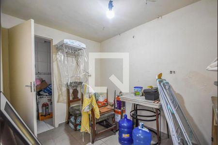 Casa à venda com 90m², 2 quartos e 2 vagasQuarto de Serviço