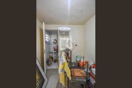 Casa à venda com 90m², 2 quartos e 2 vagasQuarto de Serviço