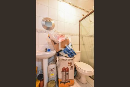 Casa à venda com 90m², 2 quartos e 2 vagasBanheiro de Serviços