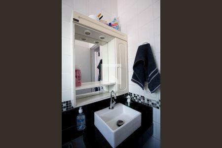 Apartamento à venda com 50m², 2 quartos e 1 vaga Apartamento à venda com 50m², 2 quartos e 1 vagaDetalhe banheiro