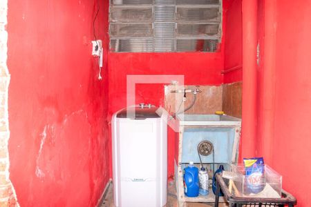 Casa à venda com 450m², 4 quartos e 2 vagas Casa à venda com 450m², 4 quartos e 2 vagasÁrea de Serviço