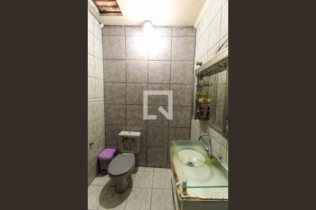 Casa à venda com 430m², 5 quartos e 5 vagasBanheiro 1