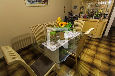 Casa à venda com 430m², 5 quartos e 5 vagasSala