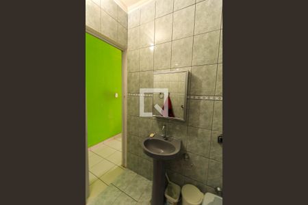 Casa à venda com 430m², 5 quartos e 5 vagasBanheiro do Quarto 1