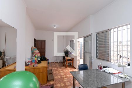 Casa à venda com 188m², 4 quartos e 3 vagasSala de TV