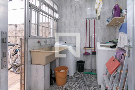 Casa à venda com 188m², 4 quartos e 3 vagasLavanderia