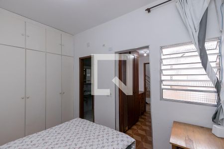 Suíte de casa à venda com 4 quartos, 188m² em Jardim Aeroporto, São Paulo