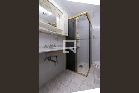 Banheiro da Suíte de casa à venda com 4 quartos, 188m² em Jardim Aeroporto, São Paulo