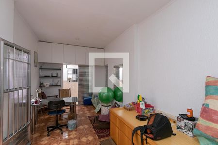 Casa à venda com 188m², 4 quartos e 3 vagasSala de TV