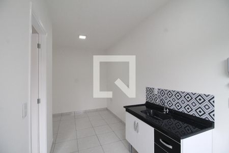 Sala/Cozinha de kitnet/studio para alugar com 1 quarto, 22m² em Vila Granada, São Paulo