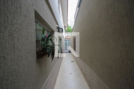 Casa à venda com 200m², 3 quartos e 4 vagascorredor externo