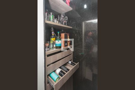 Casa à venda com 200m², 3 quartos e 4 vagasAdega