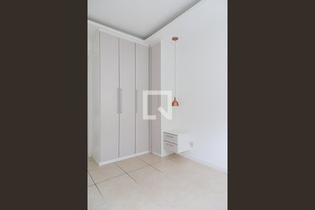 Apartamento para alugar com 65m², 2 quartos e 1 vagaSuíte