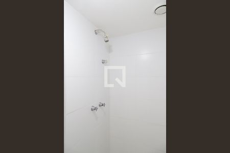 Apartamento para alugar com 65m², 2 quartos e 1 vagaBanheiro da suíte