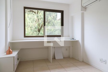 Apartamento para alugar com 65m², 2 quartos e 1 vagaSuíte